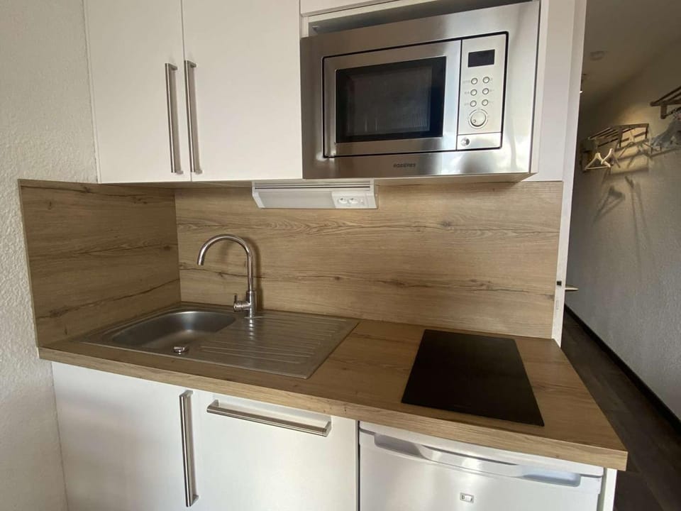 Studio pour 4 à l'Alpe d'Huez, animaux admis - FR-1-405-356 Apartment in Huez