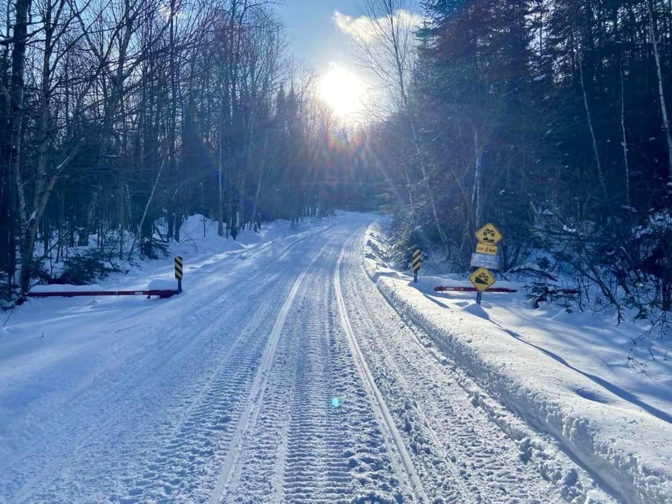 Chalet La P'tite Paix Campground/ 
RV Resort in Saint-Alexis-des-Monts