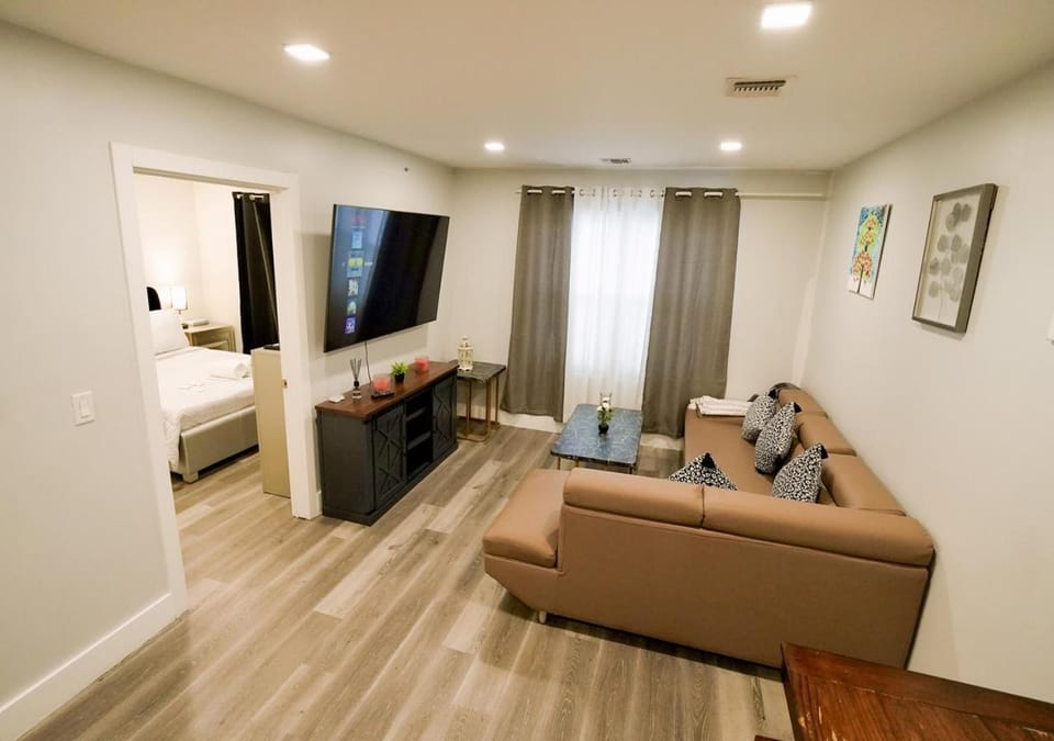 The Homey Suite - 1BR with Luxe Amenities Apartment in Paterson