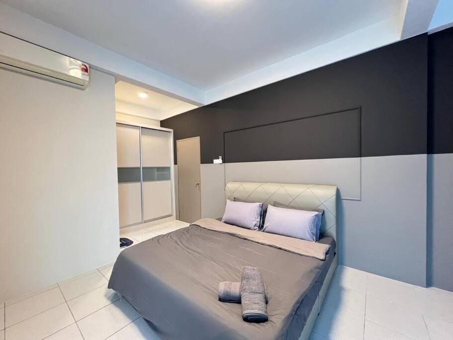 AJ Homestay Near Kuching Airport Apartment in Kuching
