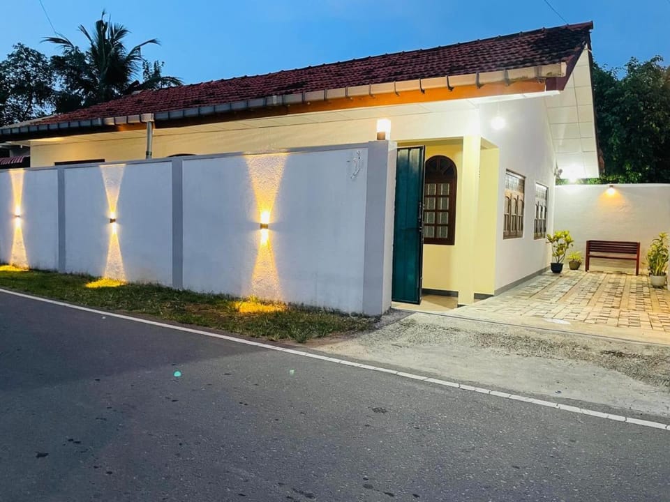 Dream Villa Homestay Madiha Apartment in Southern Province