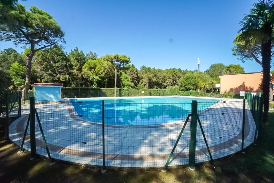Pool view, Swimming pool, Swimming pool
