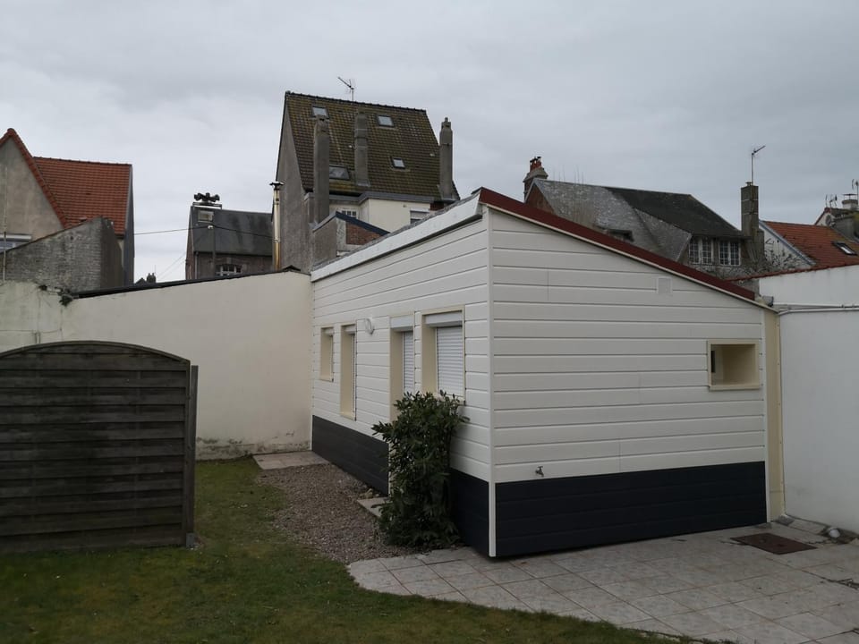 Emplacement central - 300m de la plage - studio F Apartment in Berck