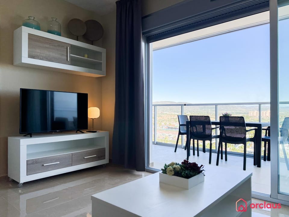 TV and multimedia, Balcony/Terrace, Living room, Dining area