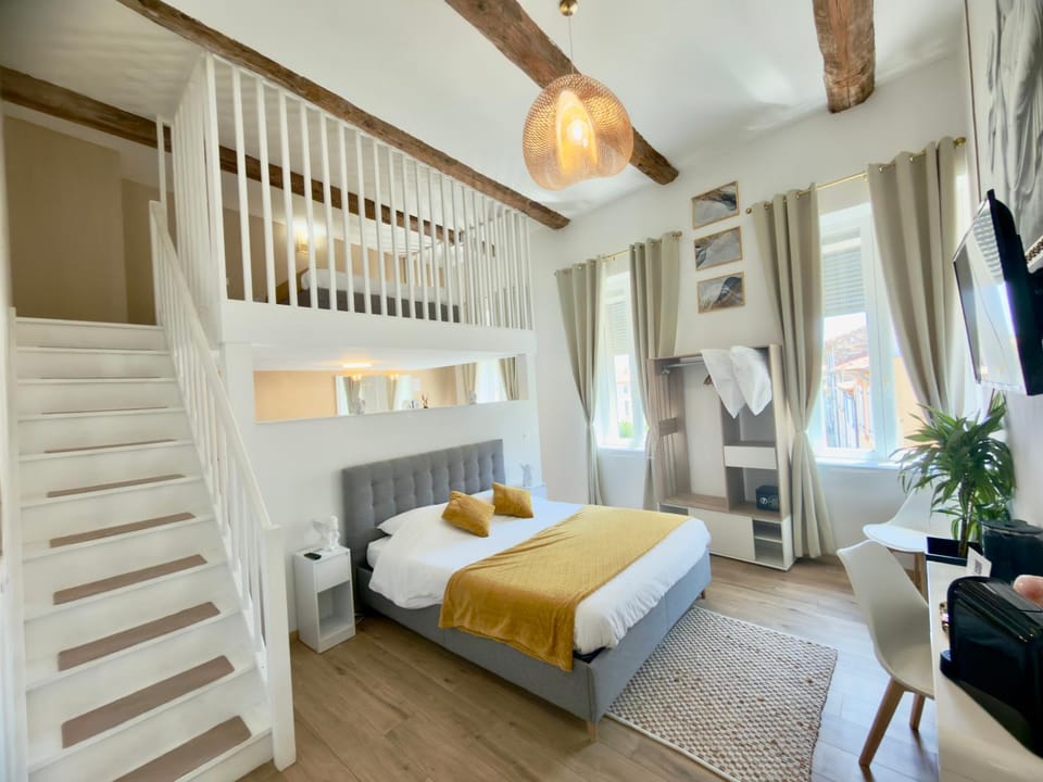 Les Anges de Sigean, Chambres d'hôtes de Luxe,Rooftop Panoramique avec Jacuzzi Bed and Breakfast in Occitanie