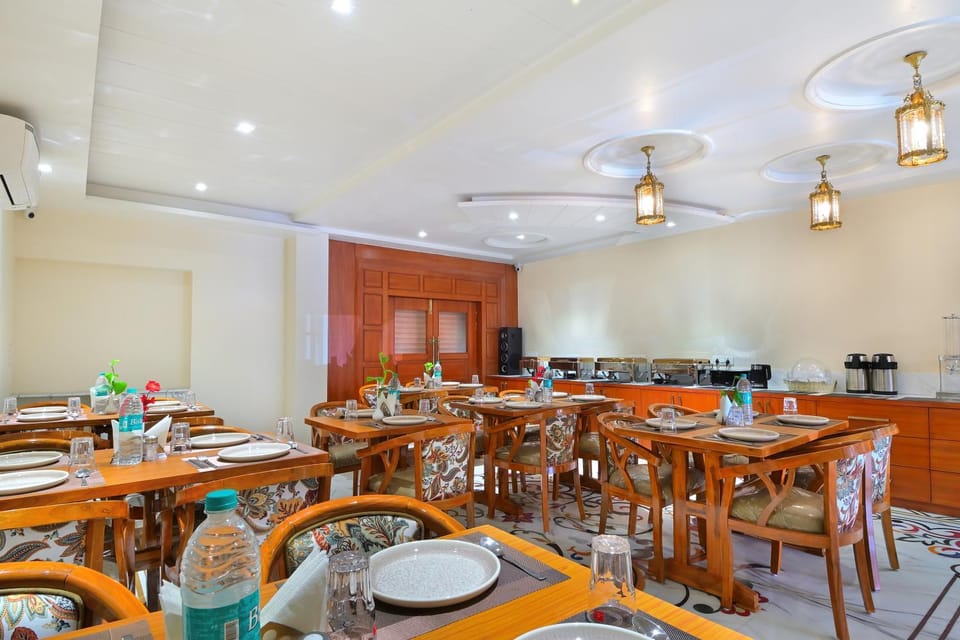 Restaurant/places to eat, Food and drinks, Food
