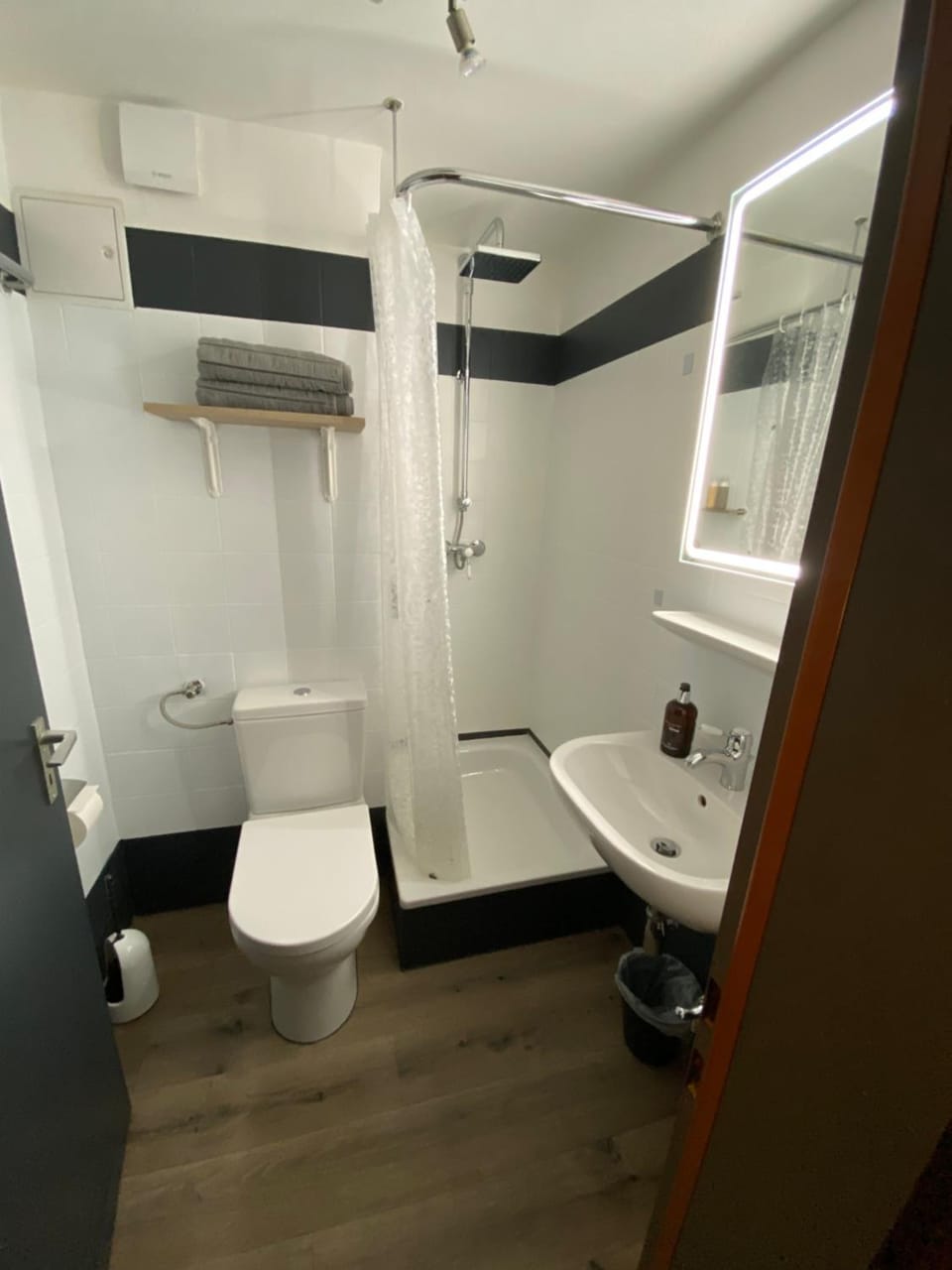 Shower, Toilet, Bathroom