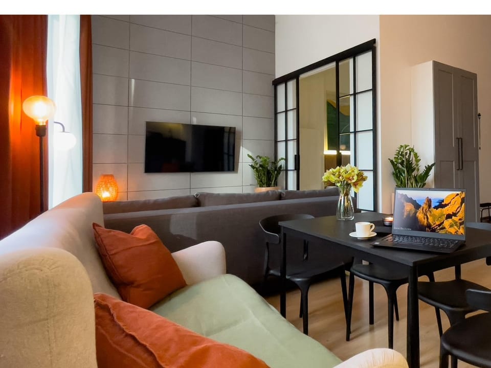 URBAN APARTMENTS PREMIUM - Sokolska 30 Towers No 3 - Free Parking - Gym & Sauna Apartment in Poland