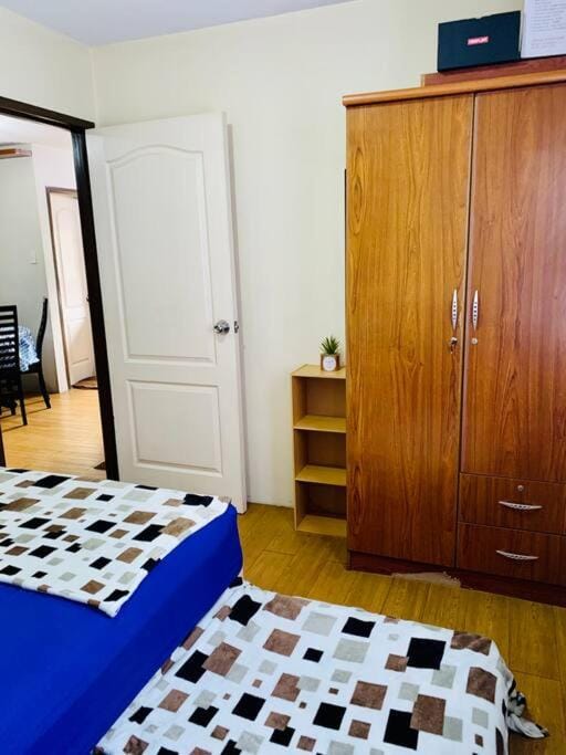 *Accessible 2BR condo close to SM Marikina/LRT 2* Apartment in Marikina
