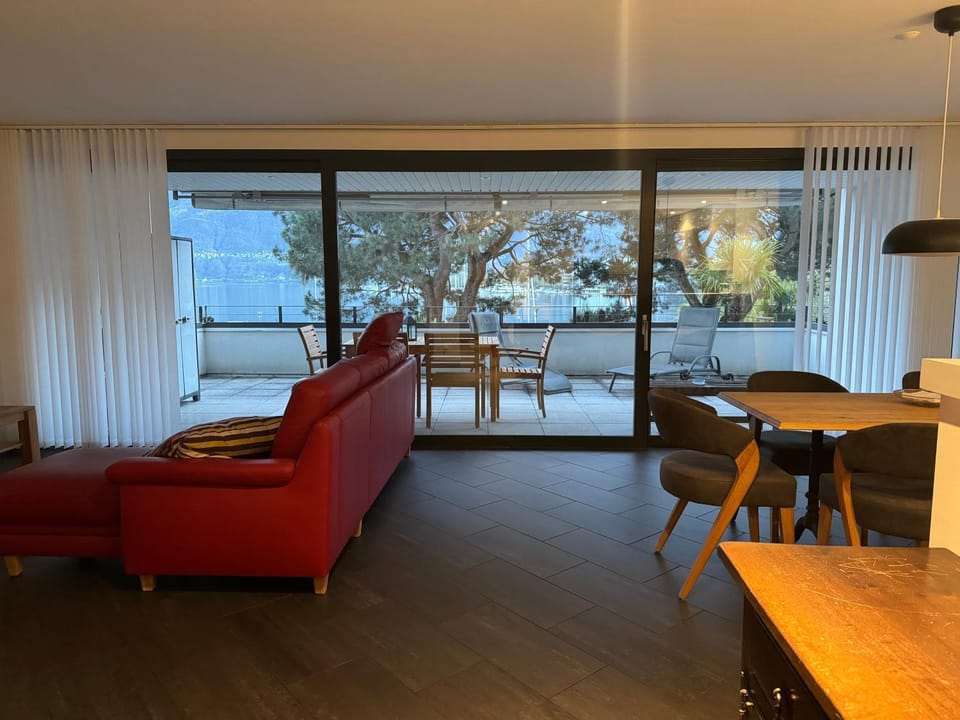 Appartamento fronte lago Apartment in Locarno