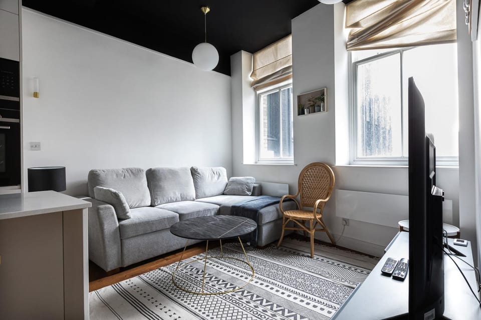 Luxury 1 Bed Apartment Covent Garden Holborn Apartment in City of Westminster