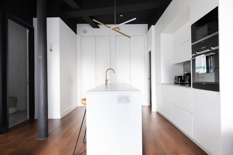 Luxury 1 Bed Apartment Covent Garden Holborn Apartment in City of Westminster
