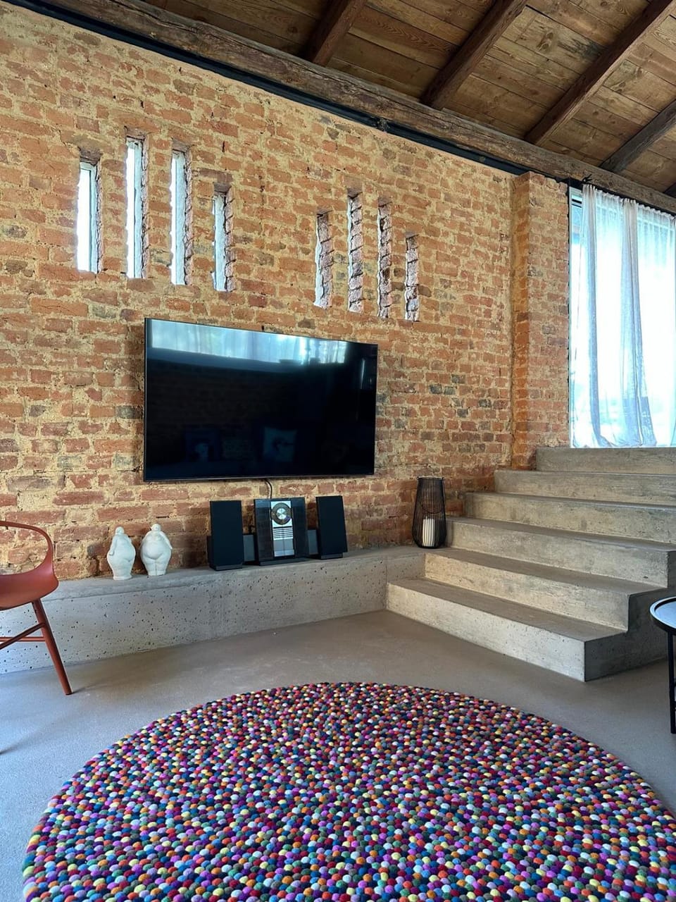 Communal lounge/ TV room, TV and multimedia