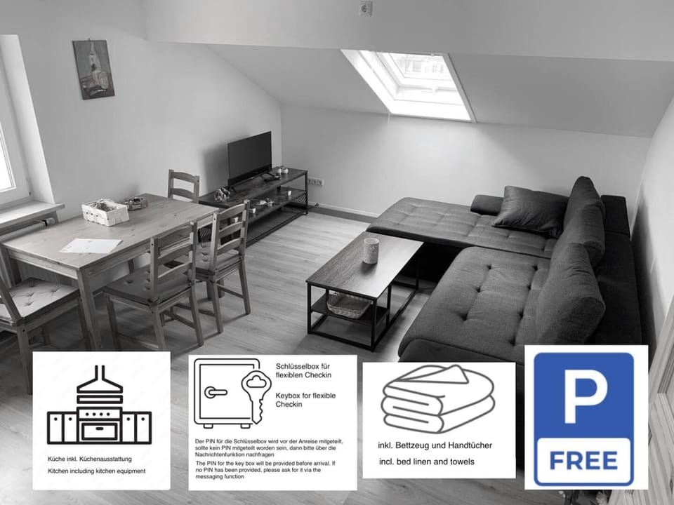 Restaurant/places to eat, Living room, Seating area, Floor plan, Dining area