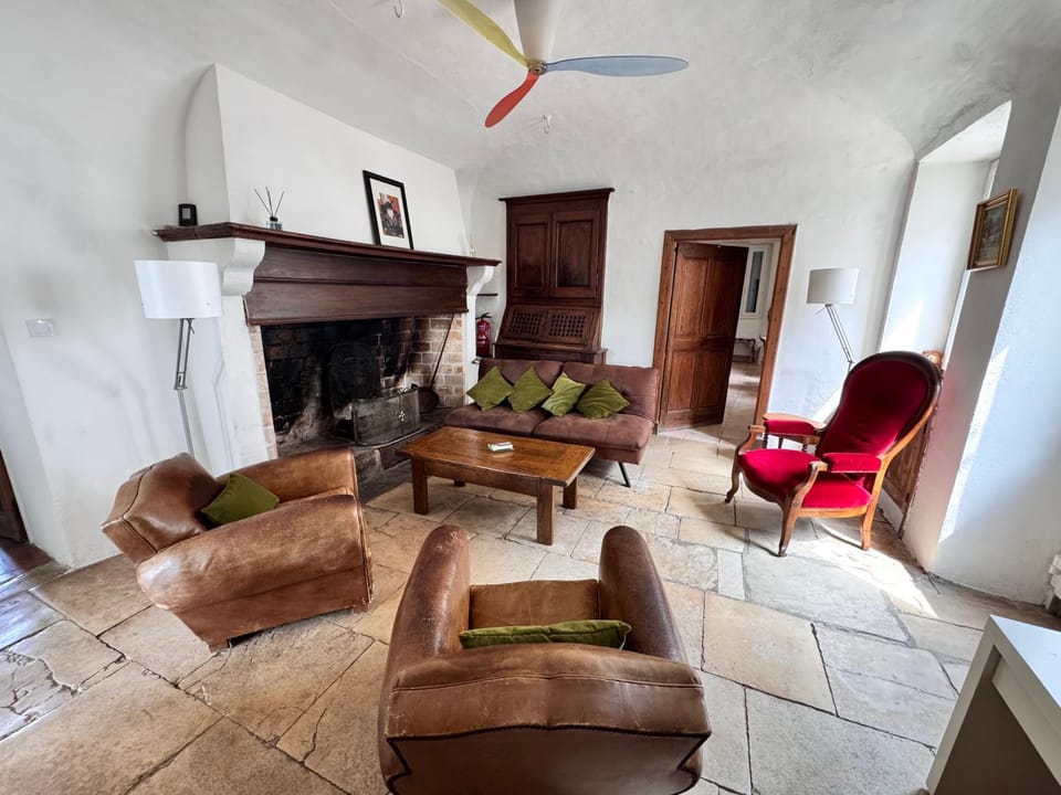 Living room, fireplace