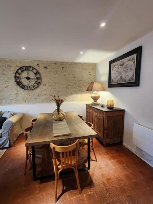 Le Nid'Ainay Maison de Village entièrement rénovée House in Centre-Val de Loire