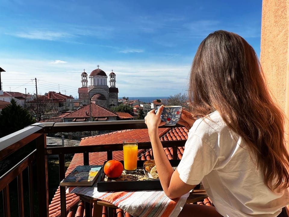 Coffee/tea facilities, View (from property/room), Balcony/Terrace