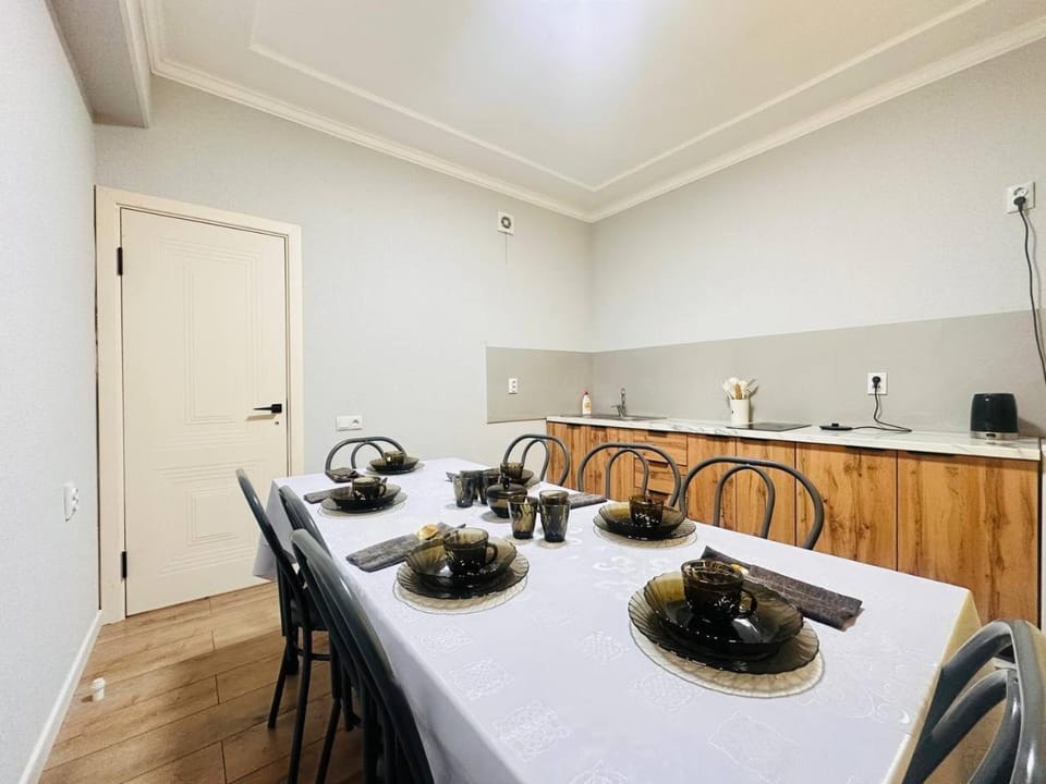 Гостевой Хаб у Сайрана 8 спальных мест у автовокзала Apartment in Almaty