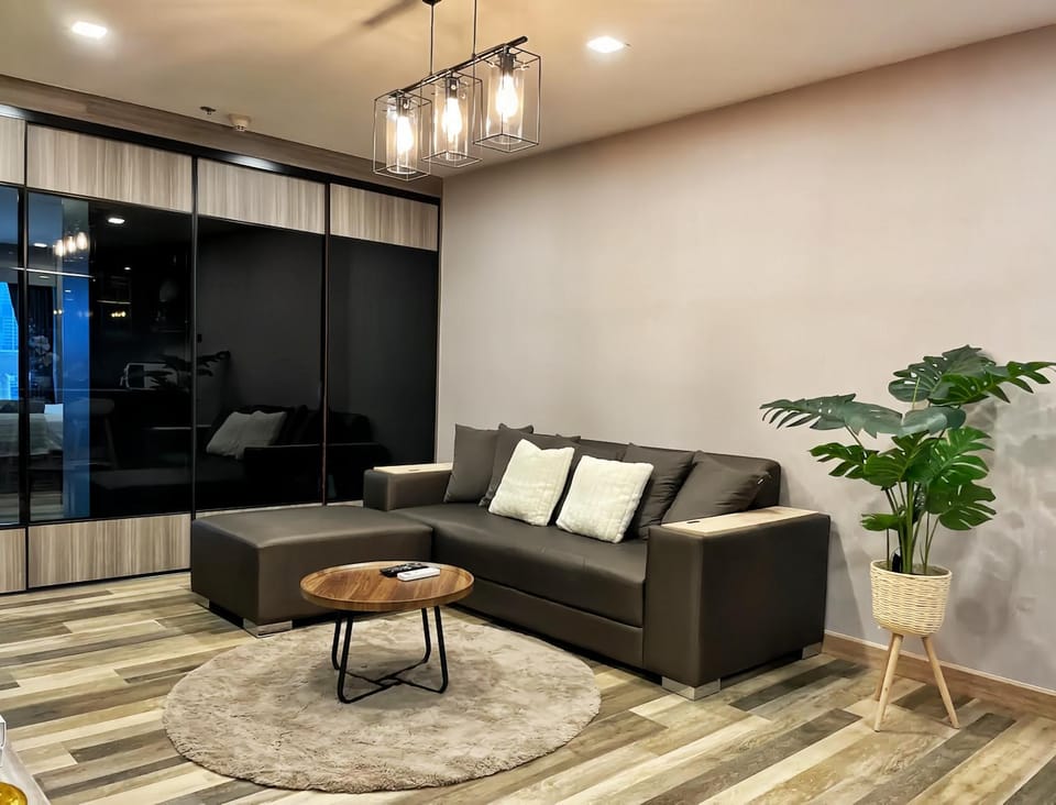 Living room, Seating area