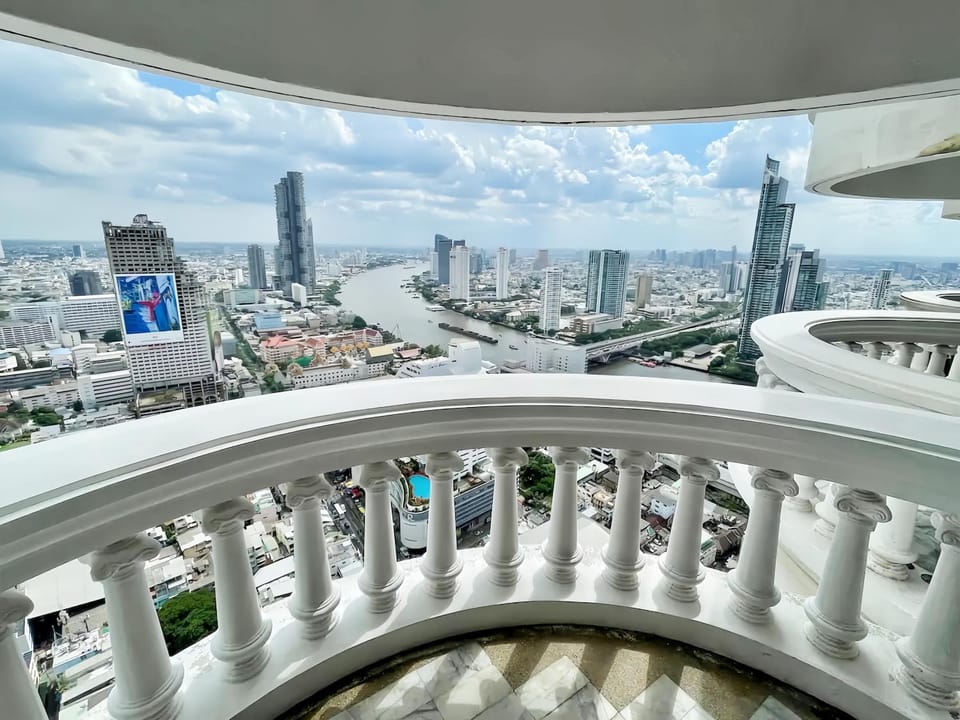 View (from property/room), Balcony/Terrace, City view