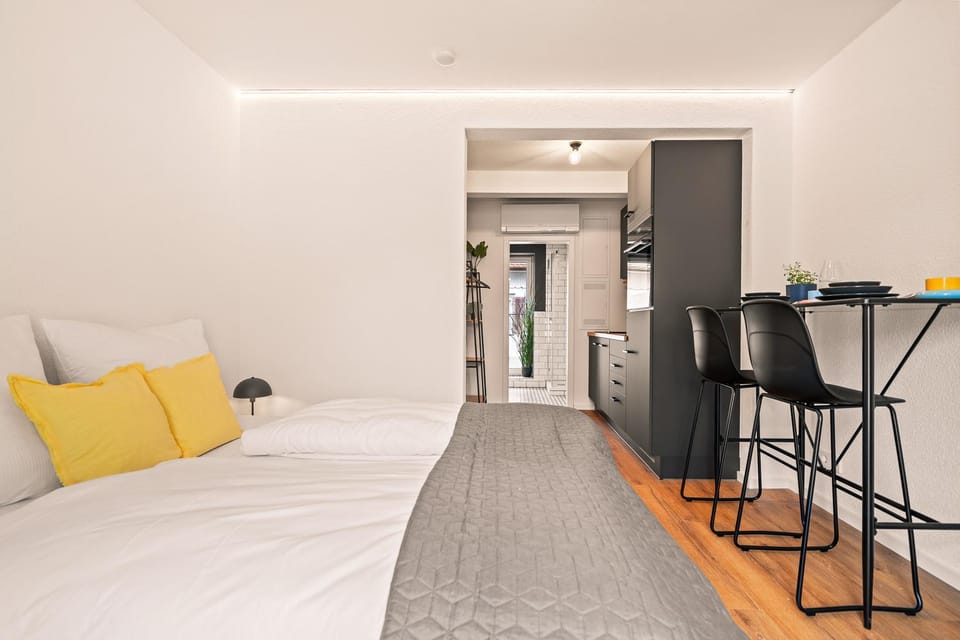 Dining area, Bedroom