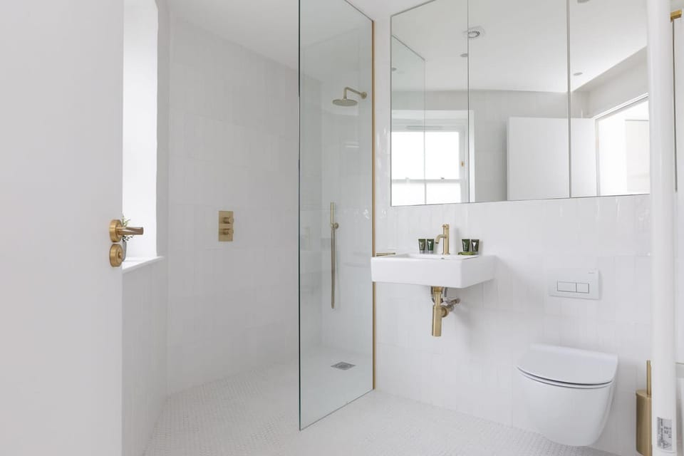 Luxury 2 Bedroom Huge Duplex Covent Garden Holborn Apartment in City of Westminster