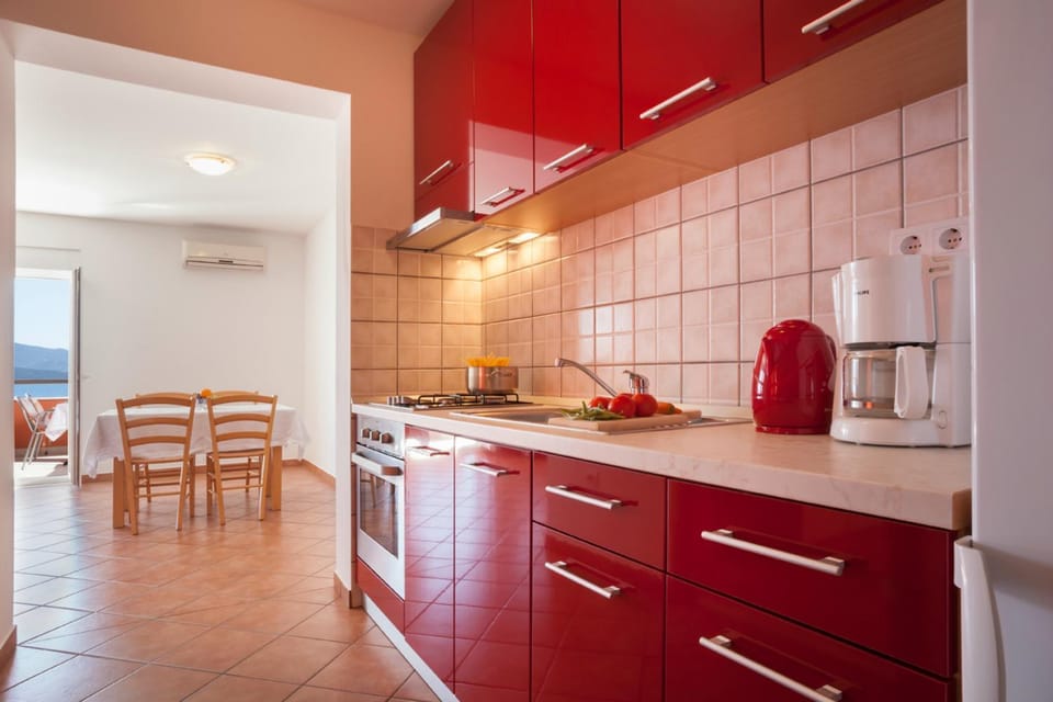 Kitchen or kitchenette, Decorative detail