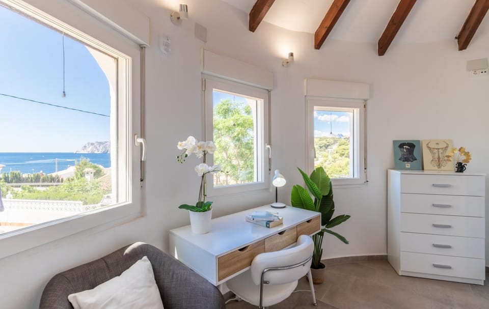 Bedroom, Sea view
