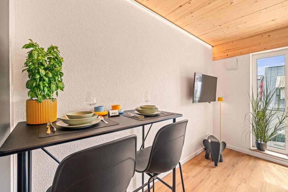 TV and multimedia, Dining area