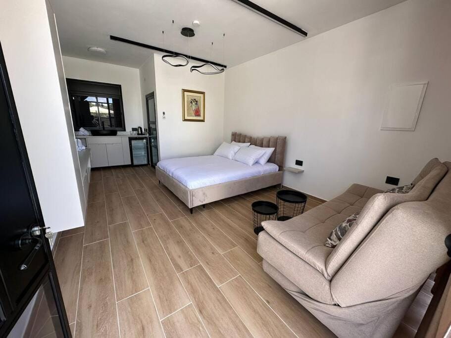 Bed, Living room, Bedroom