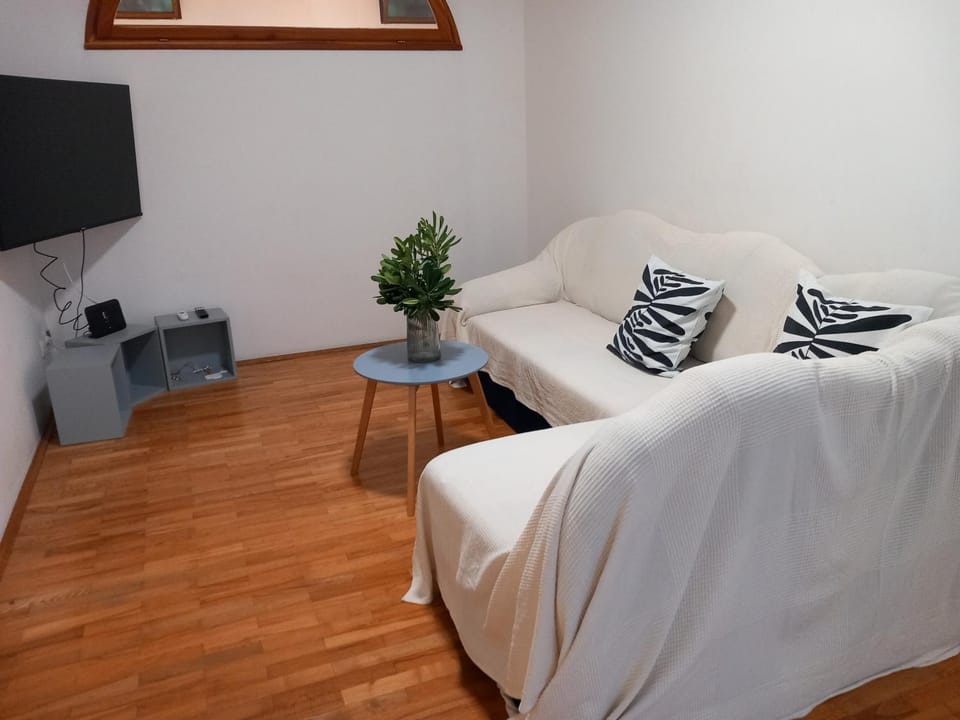 Maris Apartment in Banjole