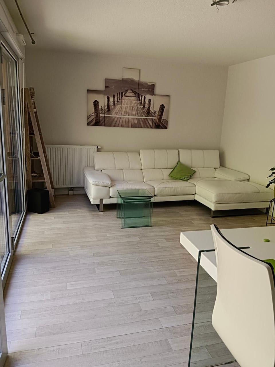 Communal lounge/ TV room, Living room, Dining area