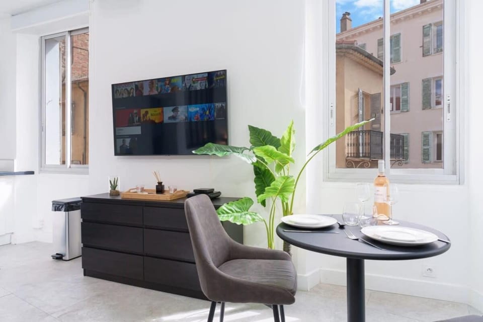Le Joffre - Hypercentre - 200m Palais - AC Apartment in Cannes
