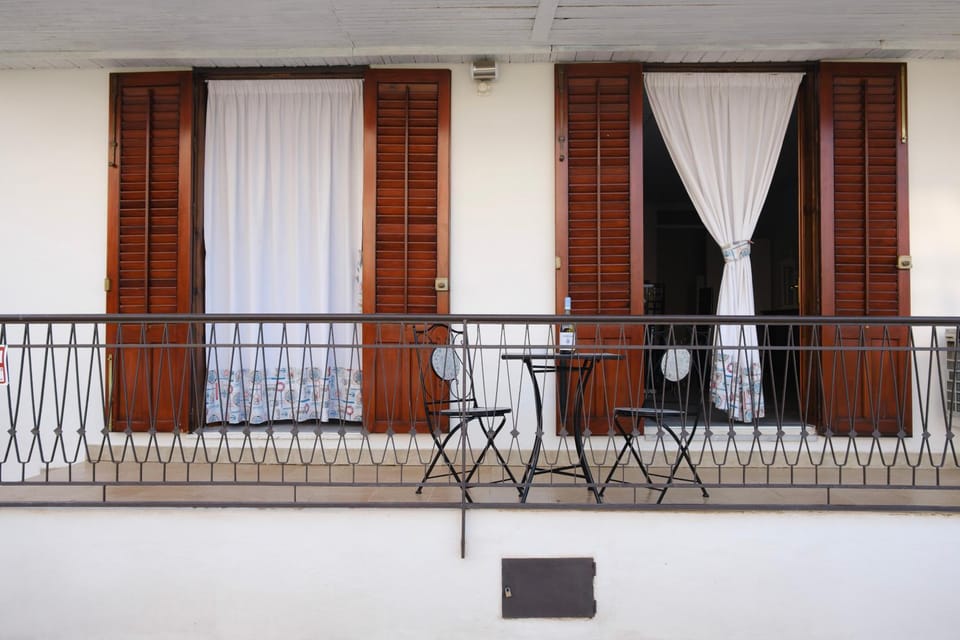 Property building, Balcony/Terrace