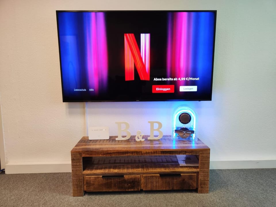 TV and multimedia, Evening entertainment