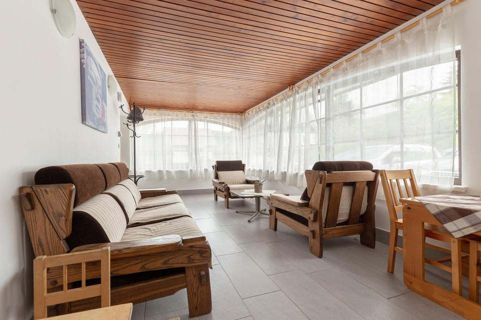Communal lounge/ TV room, Seating area