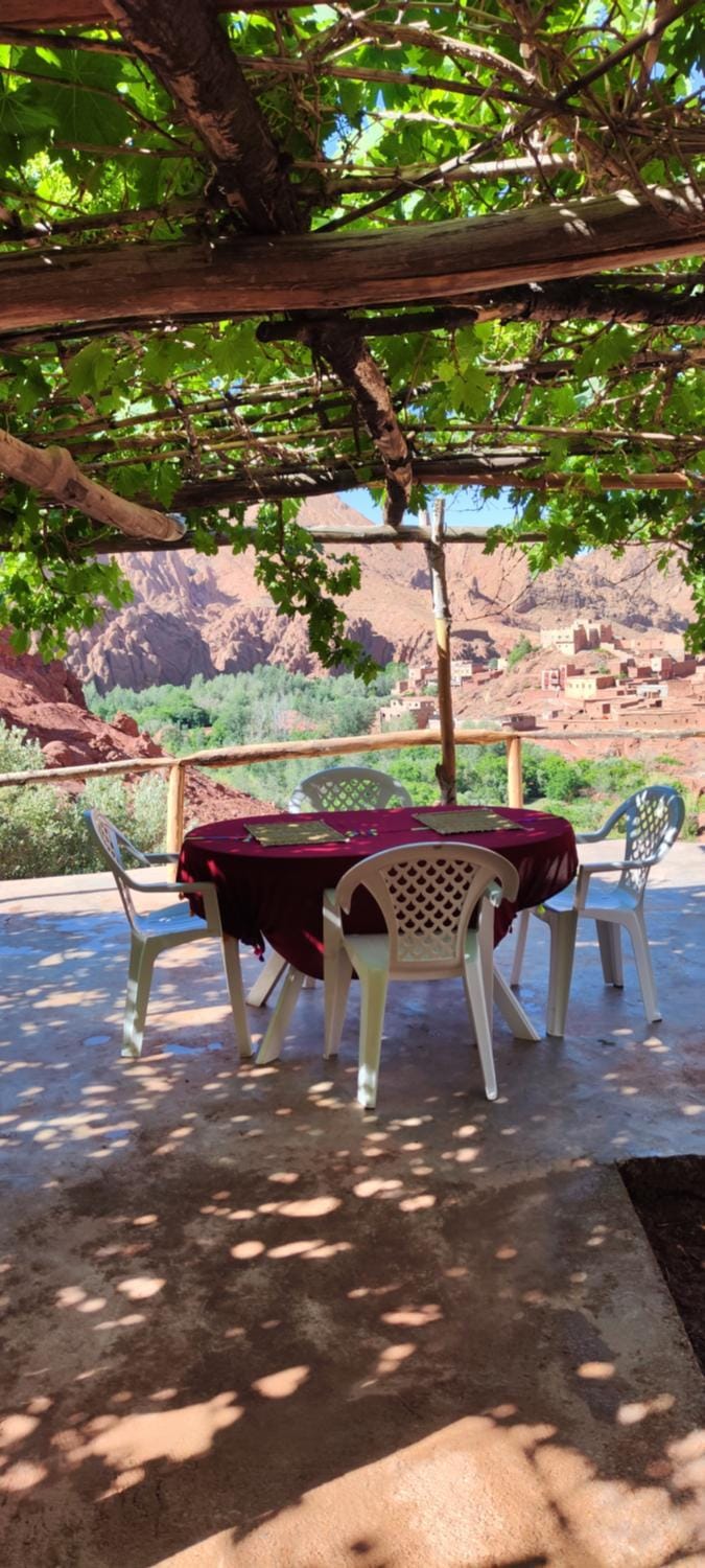 Balcony/Terrace, Dining area
