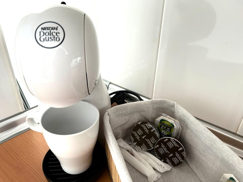 Coffee/tea facilities, Kitchen or kitchenette