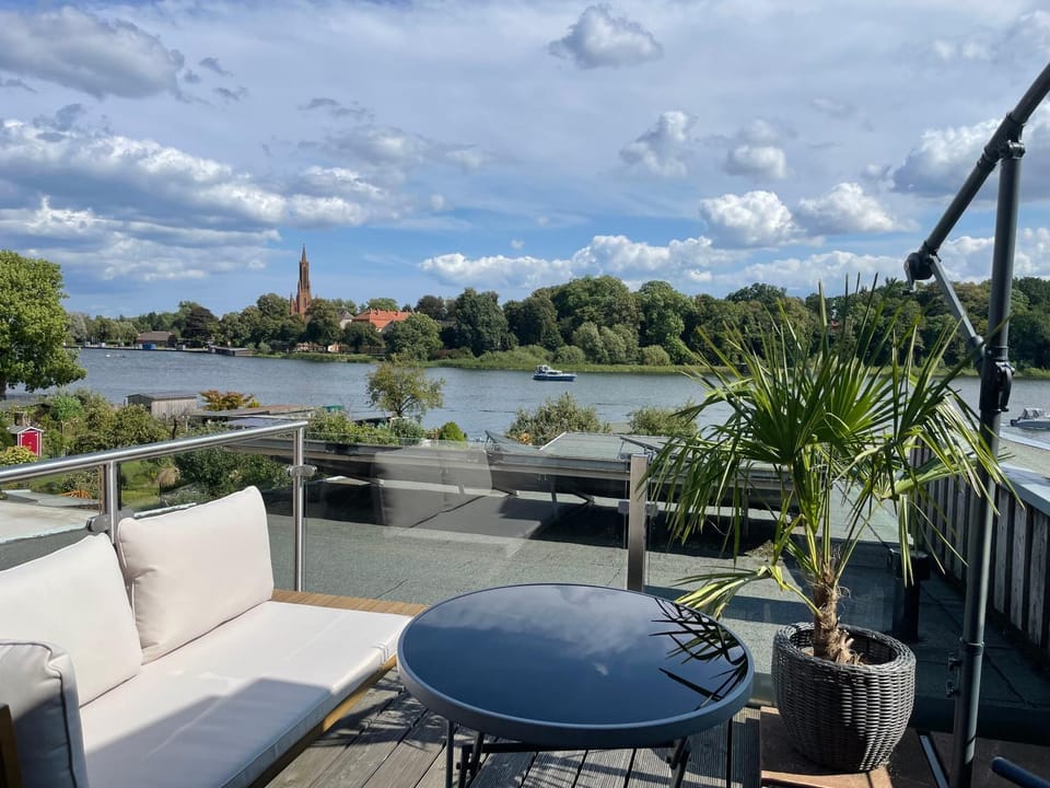 Balcony/Terrace, Landmark view
