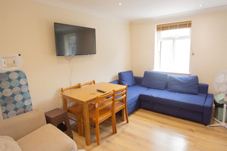 Evergreen Apartments, Flat 3, London Apartment in London Borough of Islington
