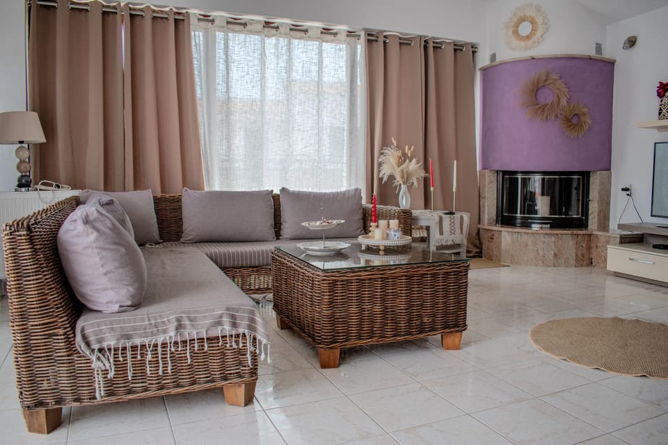 Christina's Home Apartment in Skiathos