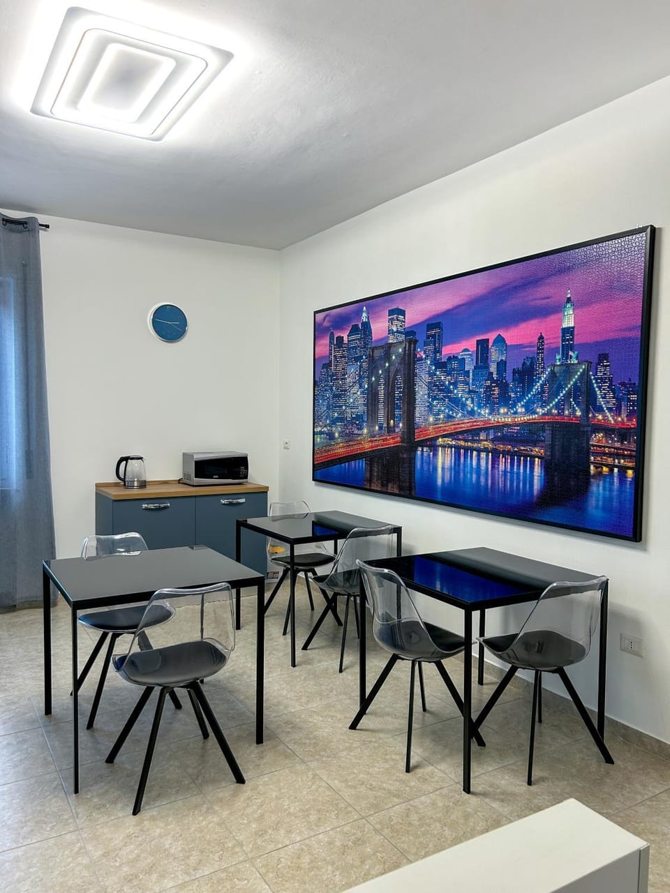 Kitchen or kitchenette, Communal kitchen