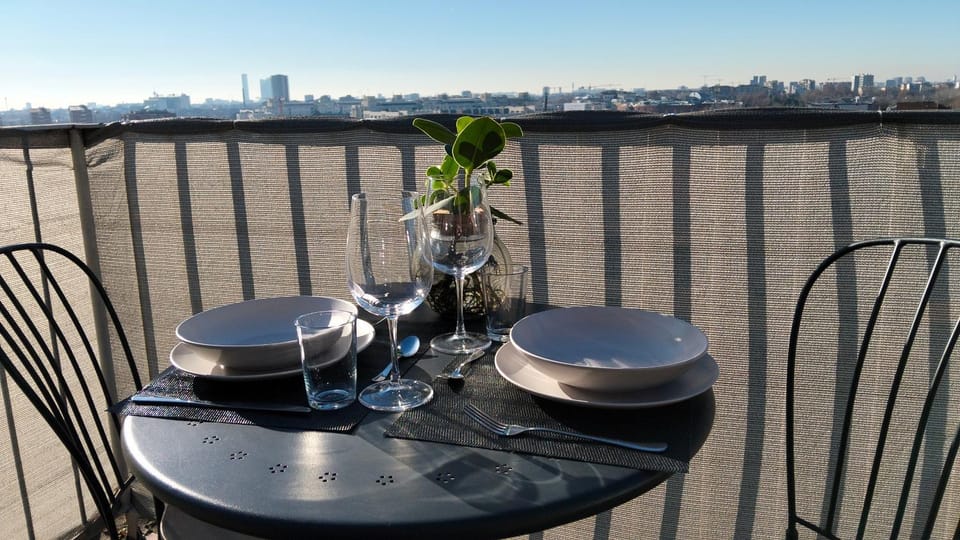 Property building, View (from property/room), View (from property/room), Balcony/Terrace, Lunch, Sunset