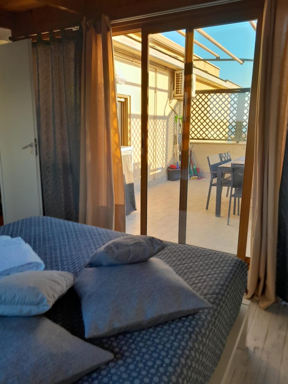 Casa Paradiso House in Ostia