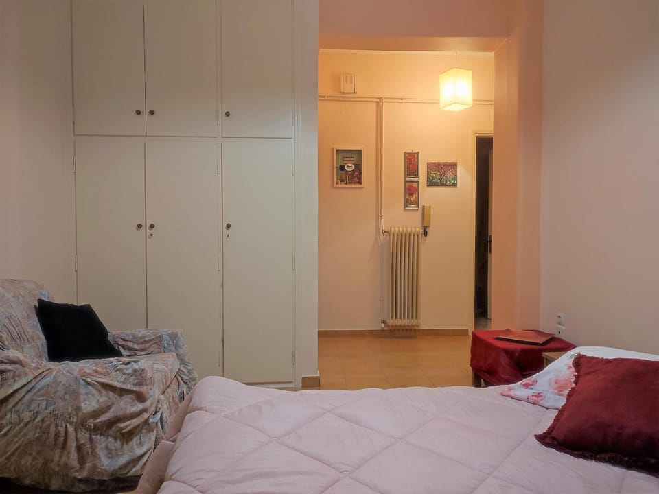 Bedroom, wardrobe