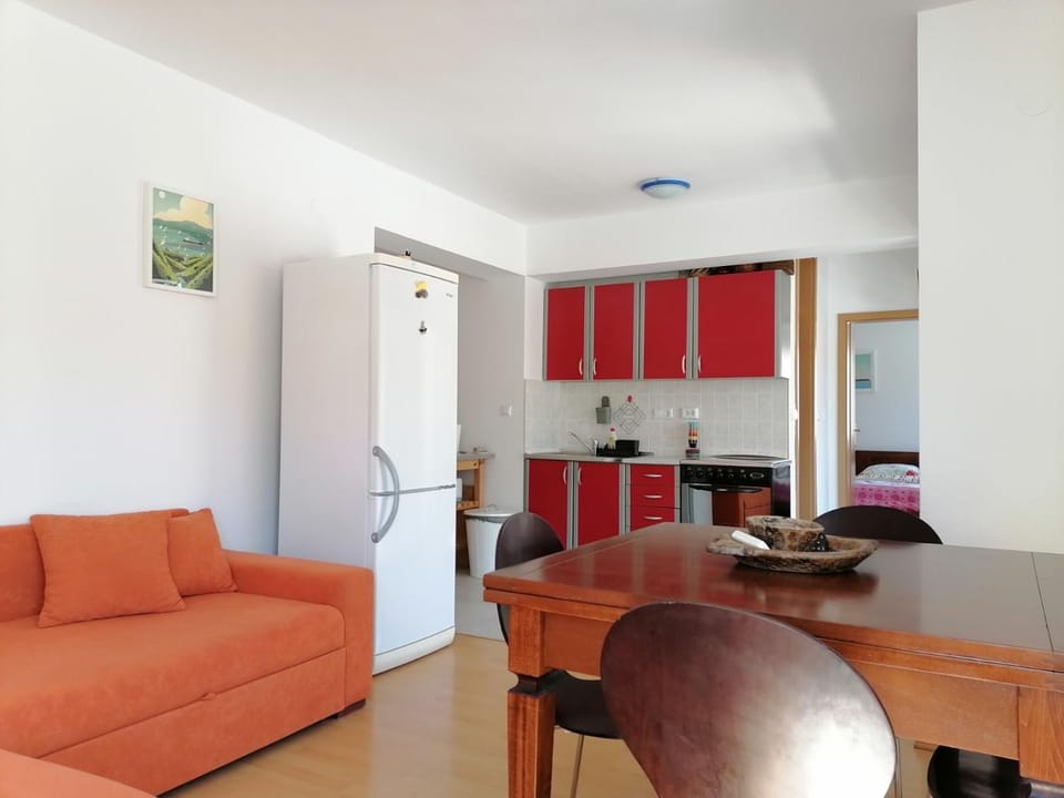 Apartman AVA, 2+3, 250m od plaže Apartment in Novi Vinodolski