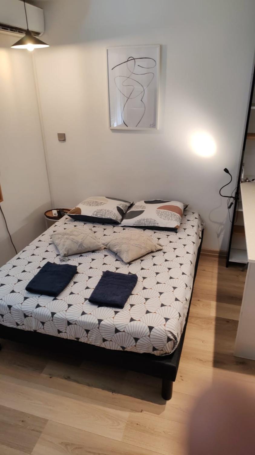 Le Cocon - Studio proche du CHU Apartment in Saint-Denis