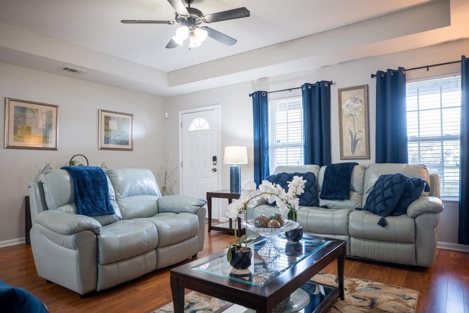 Cozy Retreat Near Moody AFB, VSU, Downtown & Parks House in Valdosta