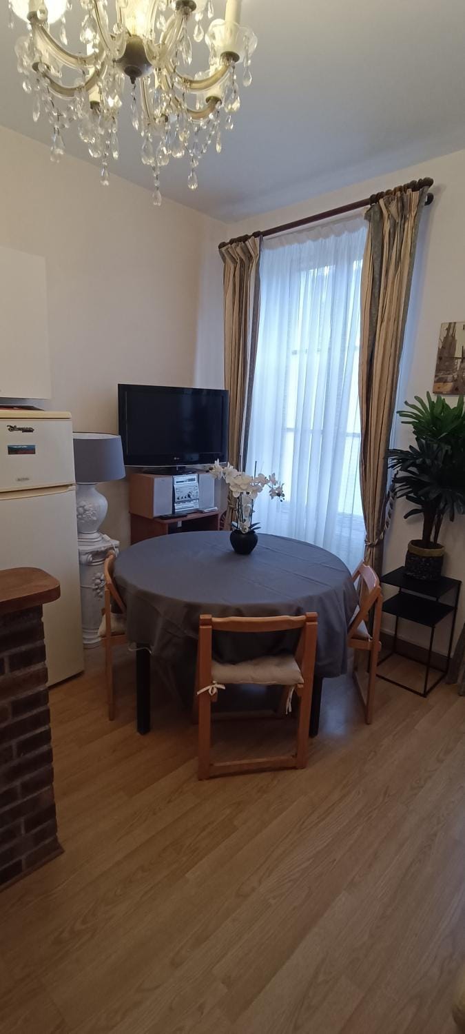 Communal lounge/ TV room, Dining area