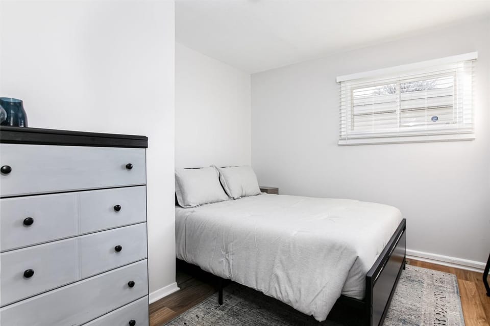 4BR Gameday GetawayEV ChargerPet-Friendly 10p House in Mishawaka